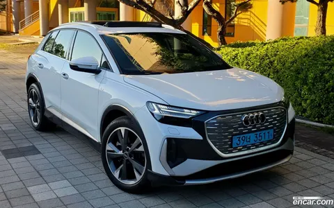 Audi Q4 e-tron 2022 buy in Moscow