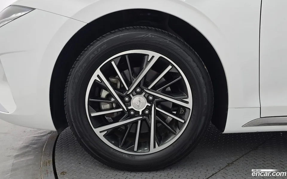 Hyundai Grandeur IG 3.0 LPi () 2022 — миниатюра 2