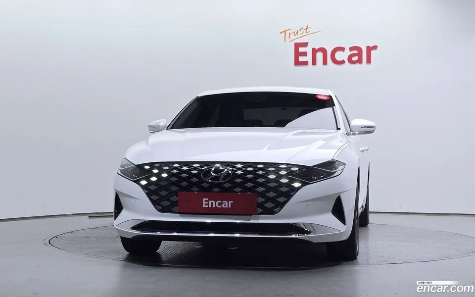 Hyundai Grandeur IG 3.0 LPi () 2022 — миниатюра 3