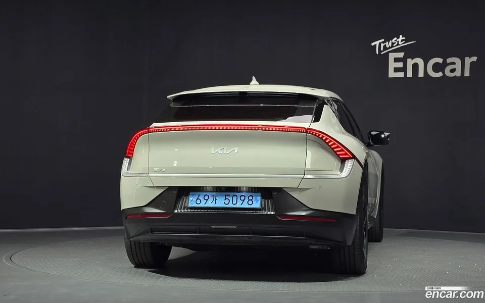 Kia EV6 2022 — thumbnail 4