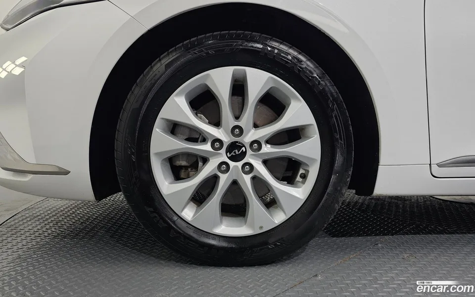Kia K8 3.5 LPG 2WD 2023 — thumbnail 2
