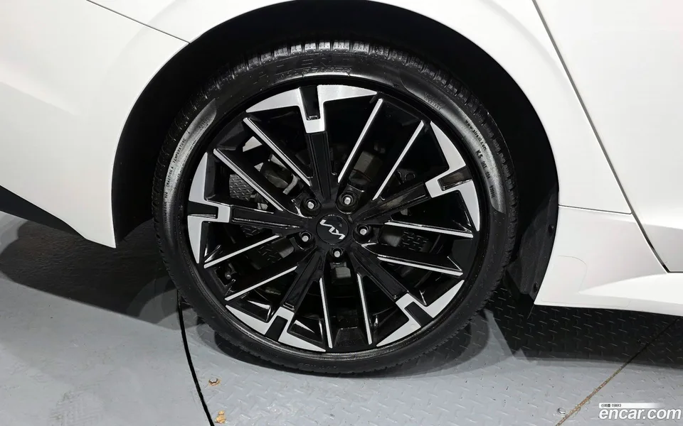 Kia K5 1.6 2024 — миниатюра 5