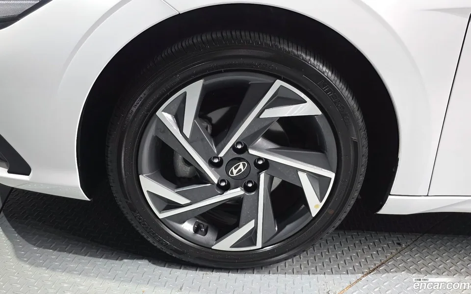 Hyundai Avante CN7 1.6 2024 — thumbnail 5