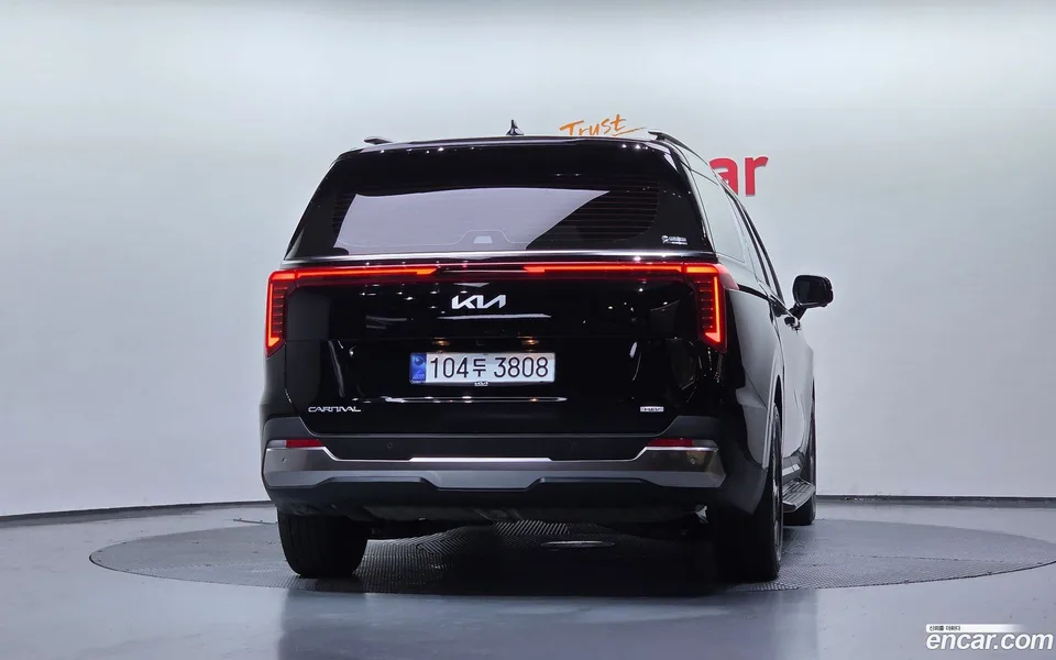 Kia Carnival HEV 7 2025 — thumbnail 4