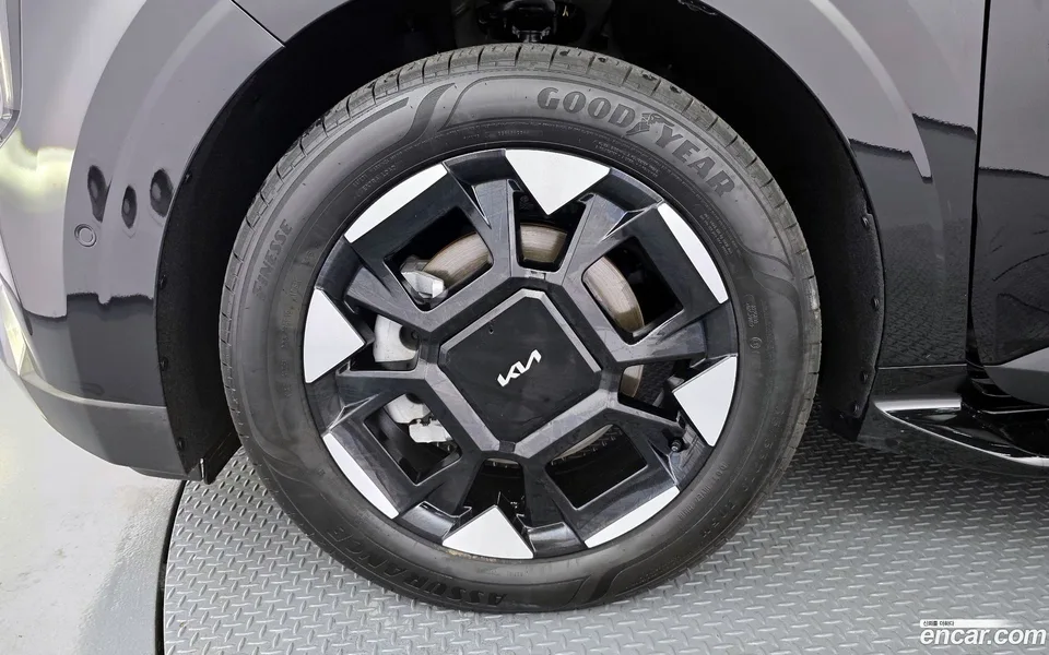Kia Carnival HEV 7 2025 — thumbnail 5