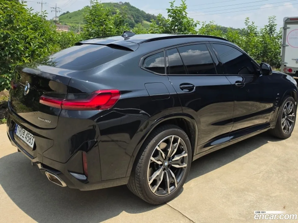 BMW X4 xDrive20i M 2024 — thumbnail 3