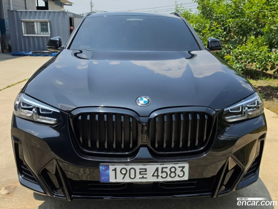 BMW X4 xDrive20i M 2024 — photo 1, buy with delivery to Moscow