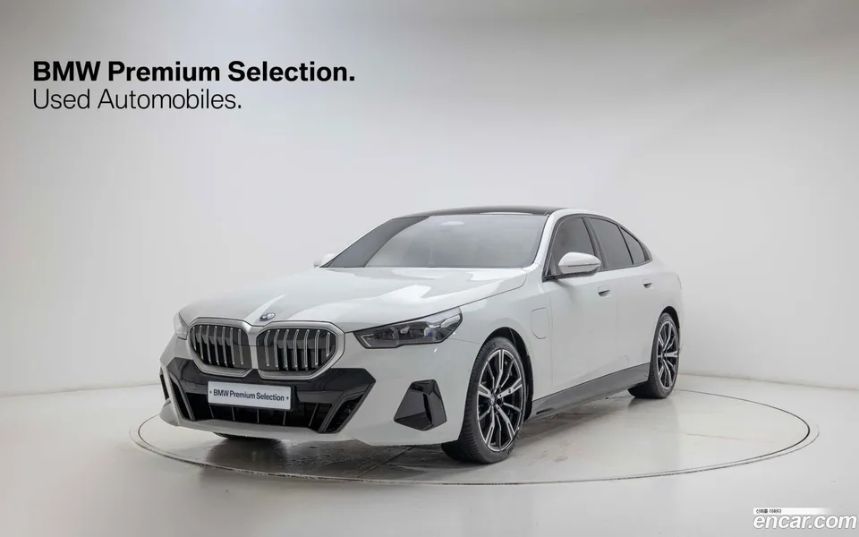 BMW 5 Series 2025