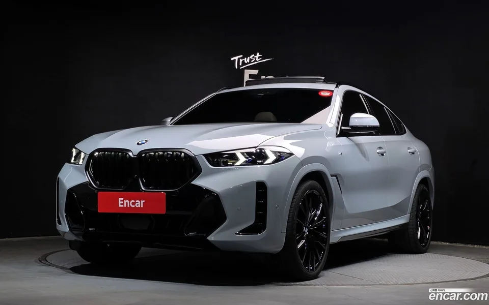 BMW X6 xDrive40d M 2025 — photo 1, buy with delivery to Moscow