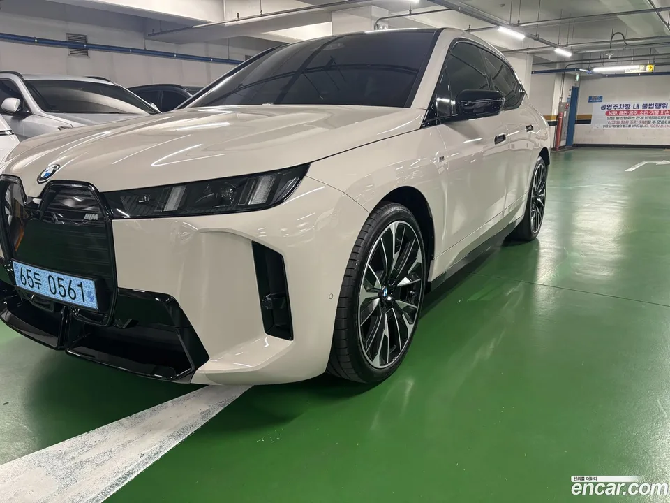 BMW iX xDrive M70 2026 — thumbnail 2