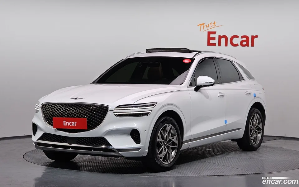 Genesis GV70 2.5T 2WD 2022 — photo 1, buy with delivery to Moscow