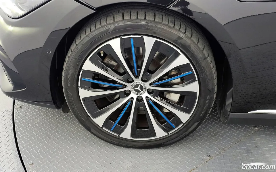 Mercedes-Benz EQE EQE350+ 2022 — thumbnail 2
