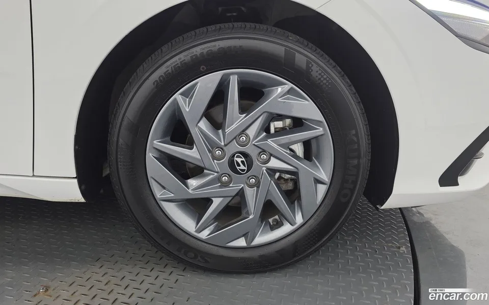 Hyundai Avante CN7 1.6 2023 — thumbnail 5
