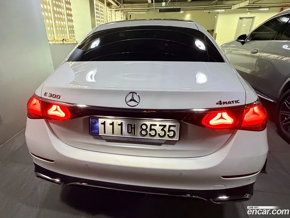 Mercedes-Benz E-Class E300 4MATIC AMG Line 2026 — thumbnail 5