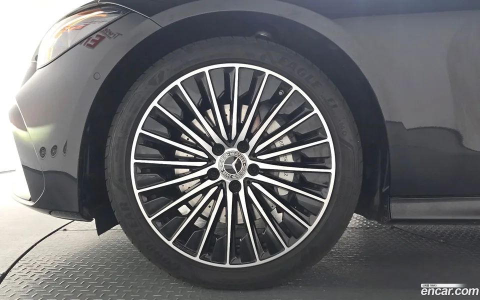 Mercedes-Benz CLE-Class CLE200 2025 — thumbnail 5