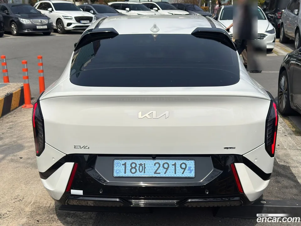 Kia EV4 2WD 2026 — thumbnail 4