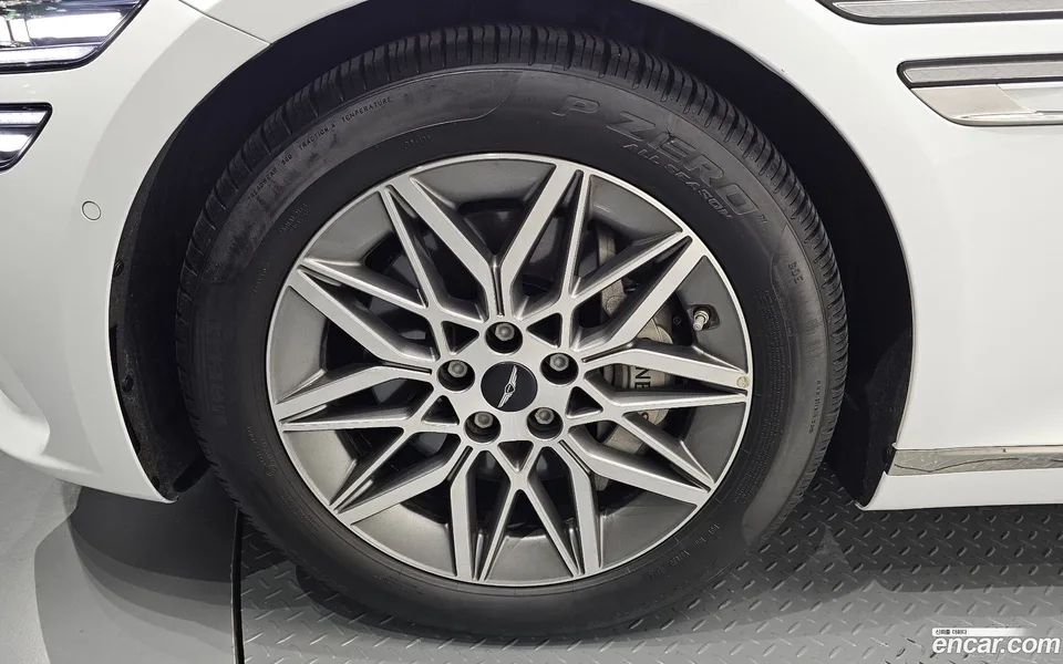 Genesis G80 2.5 AWD 2024 — thumbnail 2