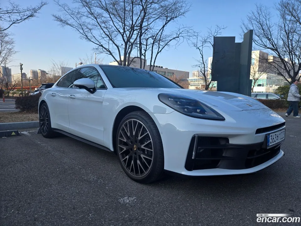 Porsche Panamera (976) 2.9 AWD 2024 — photo 1, buy with delivery to Moscow