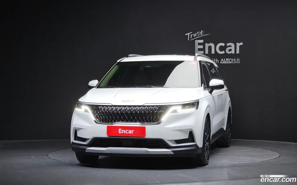 Kia Carnival 9 2022 — thumbnail 3