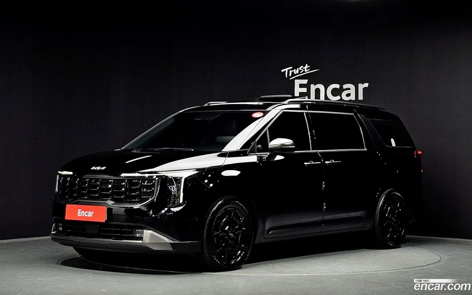 Kia Carnival 9 2025 — photo 1, buy with delivery to Moscow