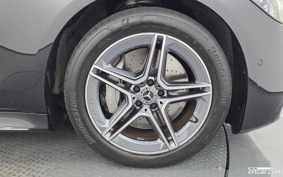 Mercedes-Benz S-Class S400 d 4MATIC 2023 — thumbnail 2