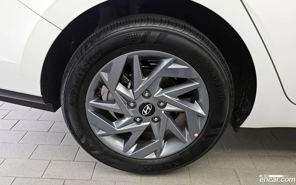 Hyundai Avante CN7 1.6 2025 — thumbnail 2