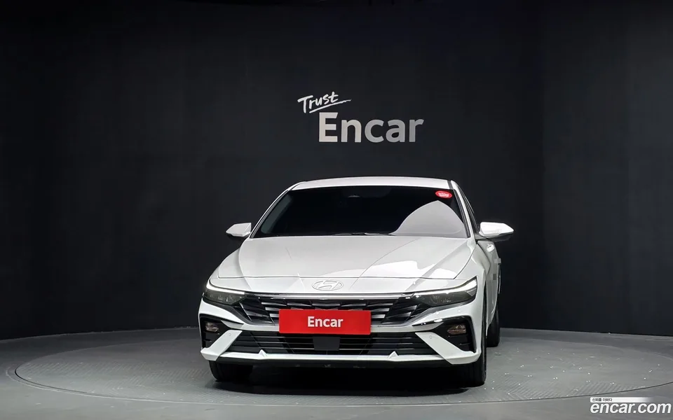 Hyundai Avante CN7 1.6 2025 — thumbnail 3