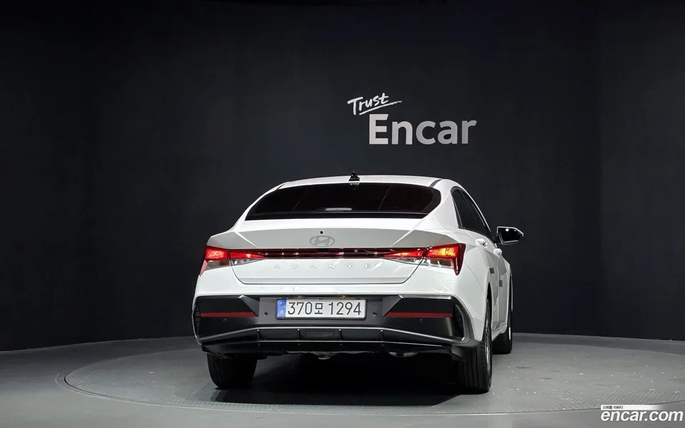 Hyundai Avante CN7 1.6 2025 — thumbnail 4