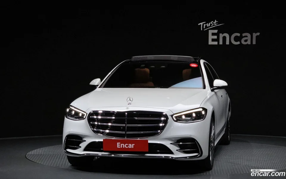 Mercedes-Benz S-Class S500L 4MATIC 2024 — thumbnail 3