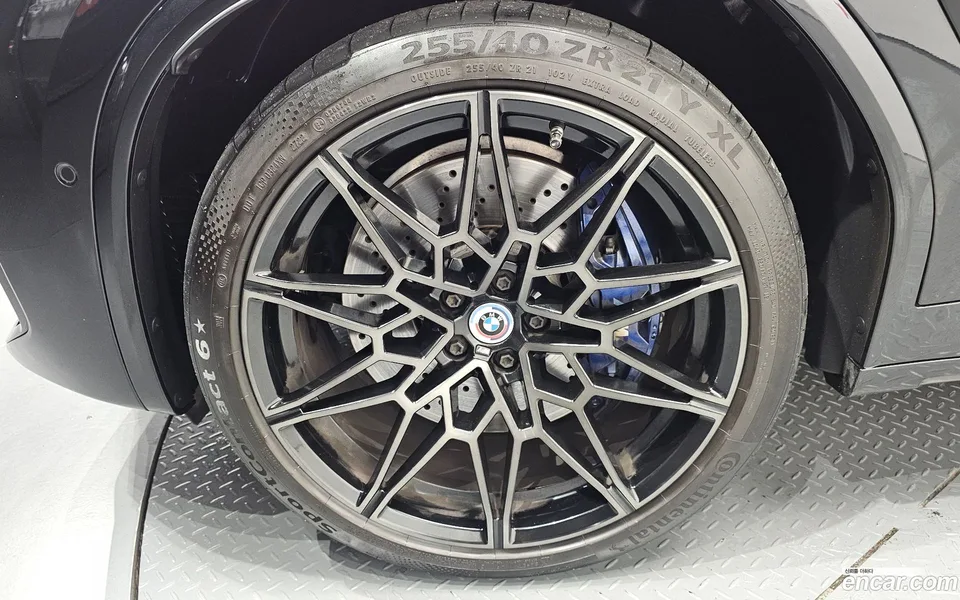 BMW X4 M 3.0 2023 — thumbnail 5