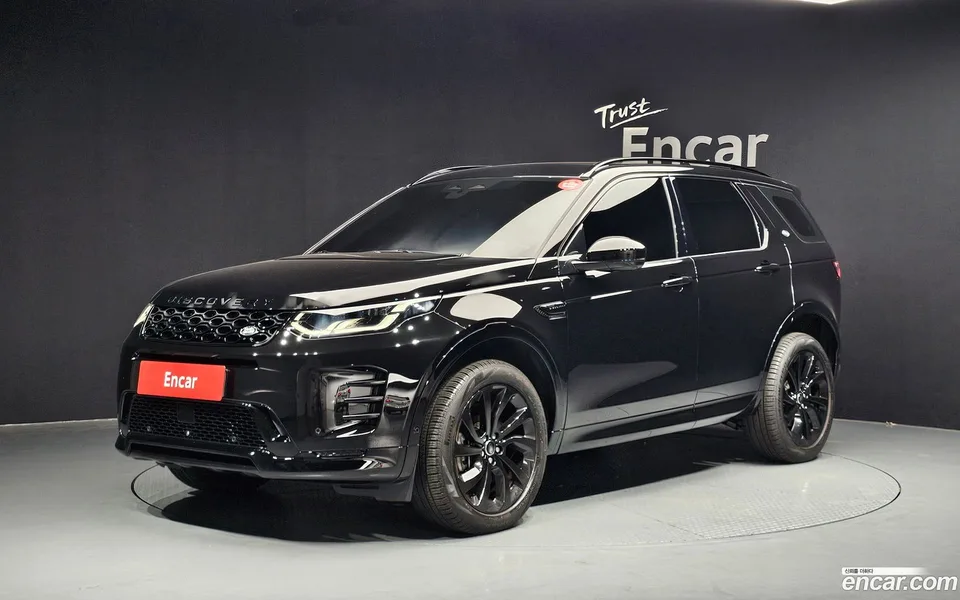 Land Rover Discovery Sport P250 SE 2025 — photo 1, buy with delivery to Moscow