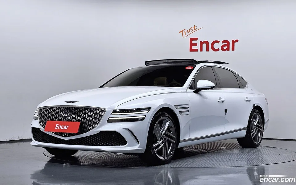 Genesis G80 2.5 AWD 2024 — photo 1, buy with delivery to Moscow