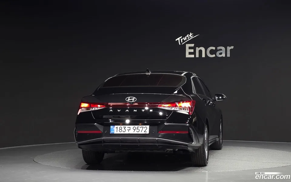 Hyundai Avante CN7 Hybrid 2025 — thumbnail 4