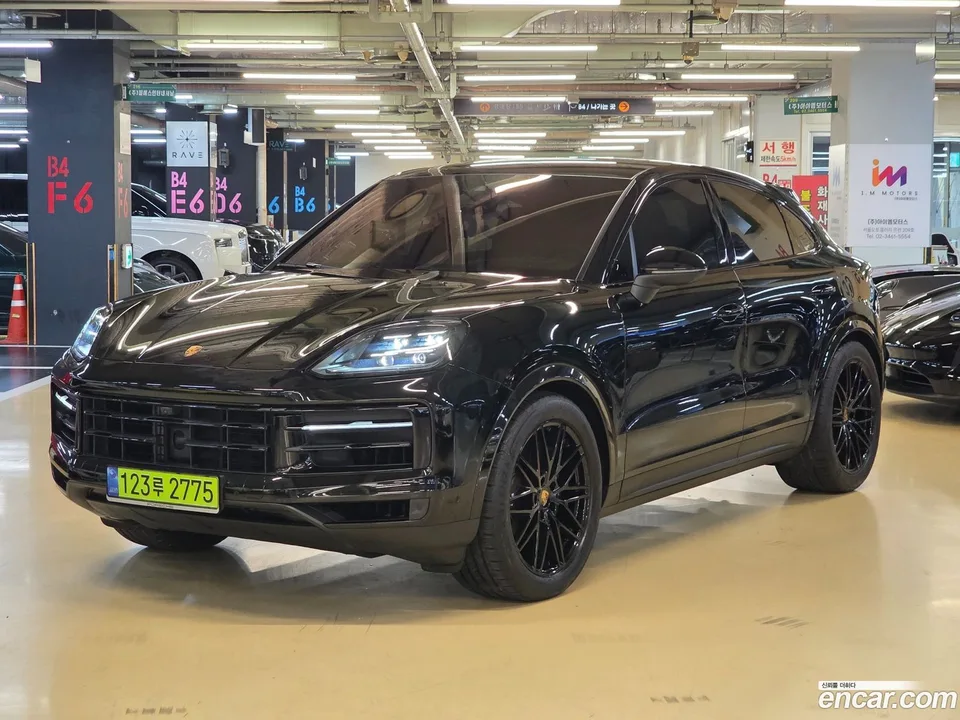 Porsche Cayenne 3.0 2024 — thumbnail 3