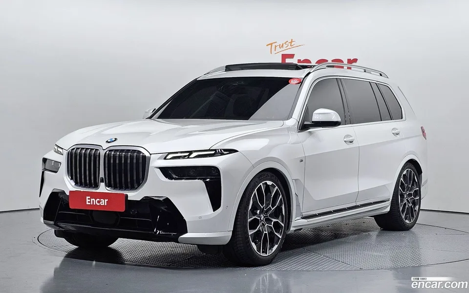 BMW X7 xDrive 40d M 7 2024 — photo 1, buy with delivery to Moscow