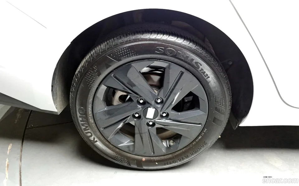 Hyundai Avante 1.6 2023 — thumbnail 5
