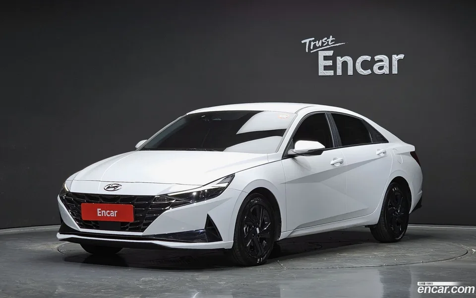 Hyundai Avante 1.6 2023 — photo 1, buy with delivery to Moscow