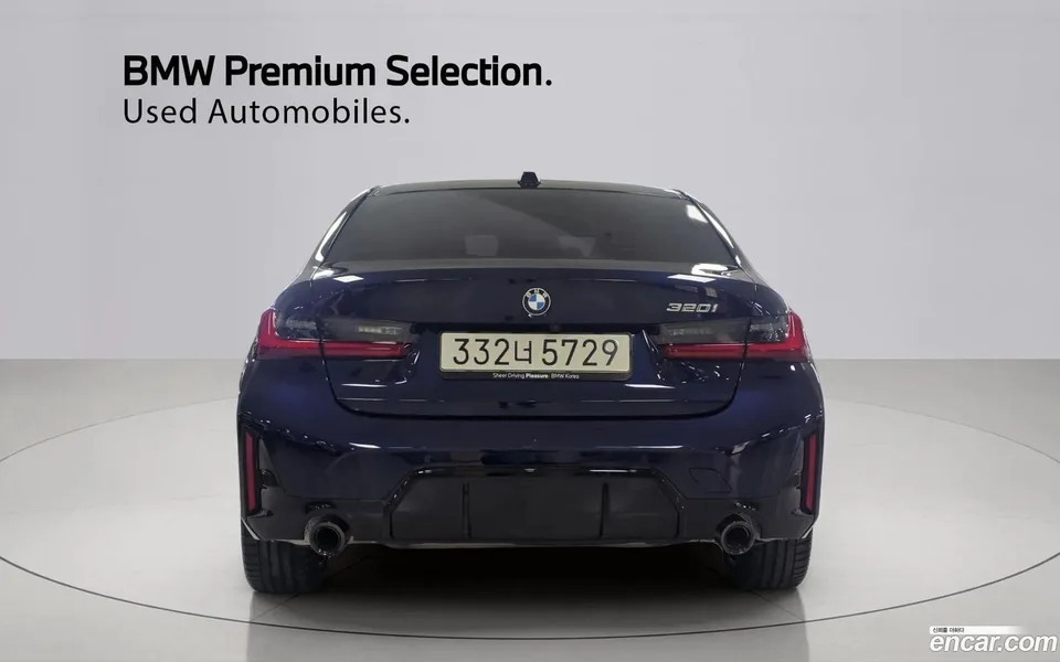 BMW 3 Series 320i M 2025 — thumbnail 4