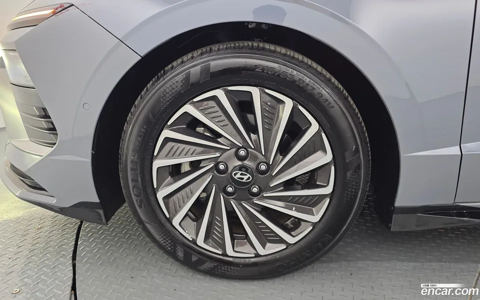 Hyundai Sonata The Edge Hybrid 2024 — thumbnail 2