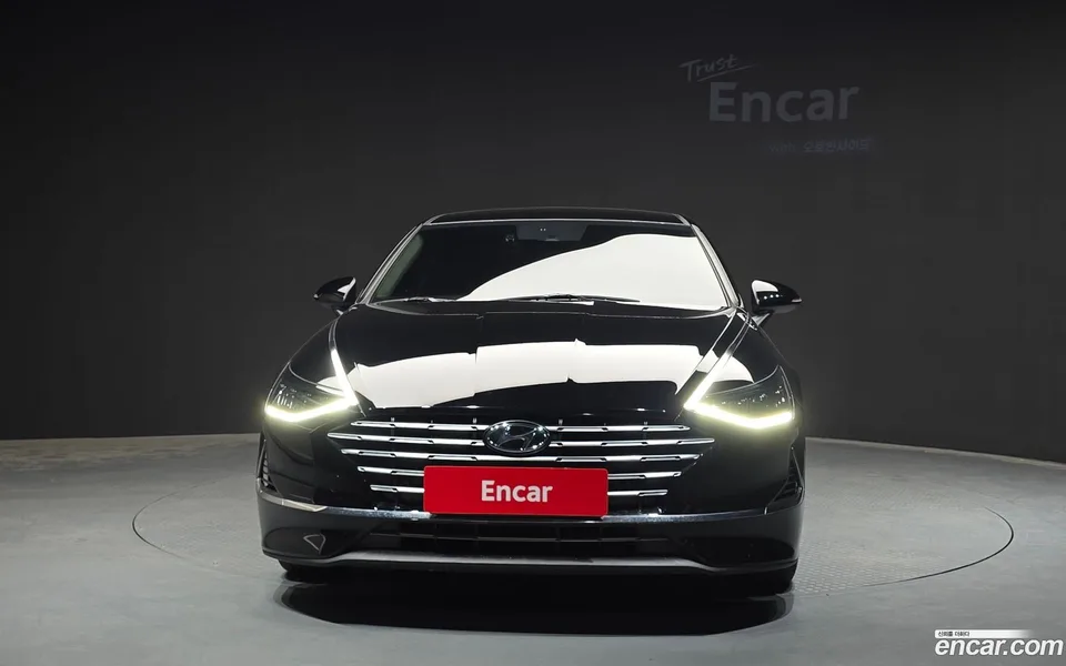 Hyundai Sonata Hybrid 2023 — thumbnail 3