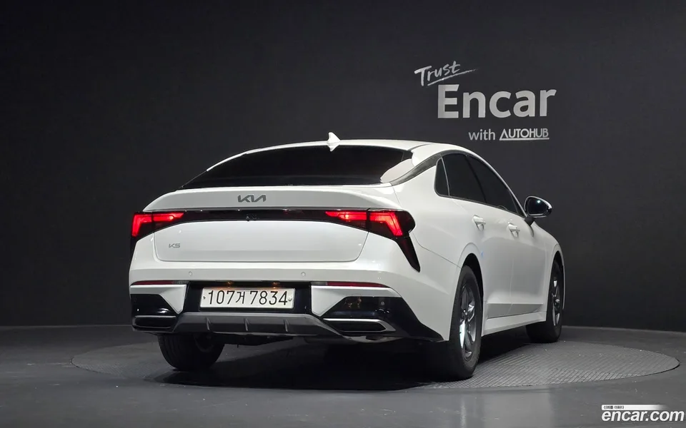 Kia K5 2.0 LPi() 2023 — thumbnail 4