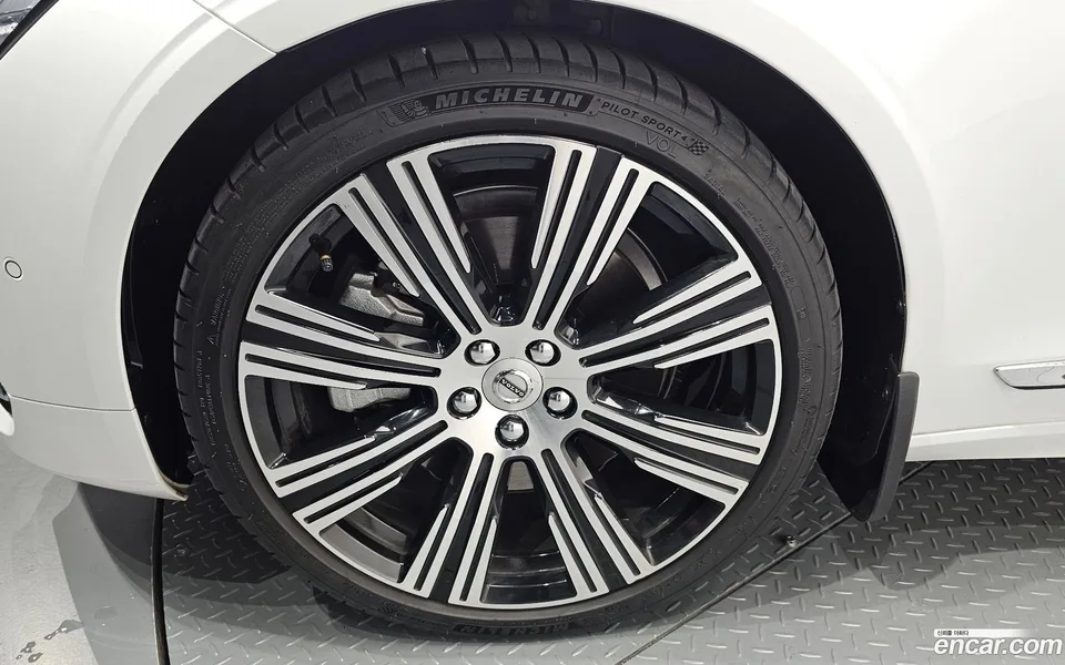 Volvo S90 B6 AWD 2023 — thumbnail 5