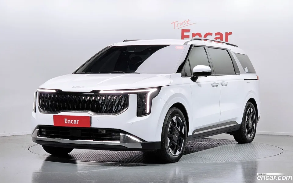 Kia Carnival 9 2024 — photo 1, buy with delivery to Moscow