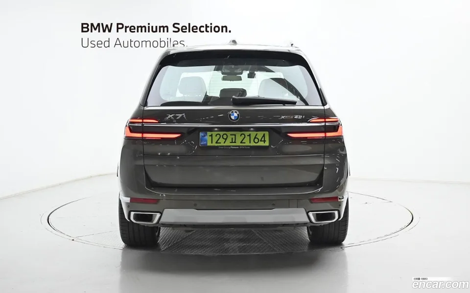 BMW X7 xDrive 40i 7 2025 — thumbnail 4