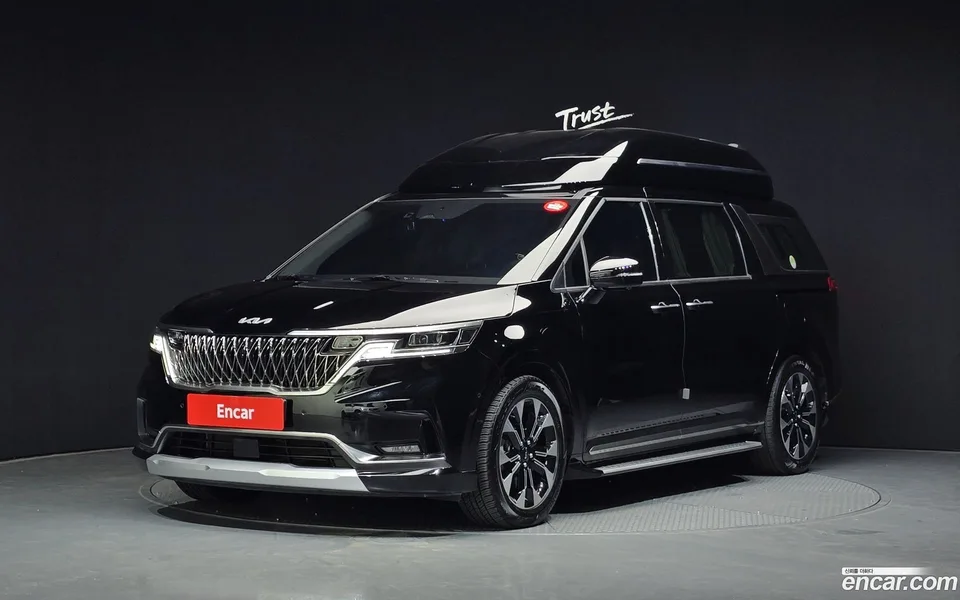 Kia Carnival 7 2022 — photo 1, buy with delivery to Moscow