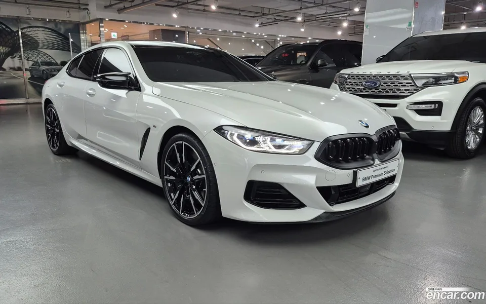 BMW 8 Series M850i xDrive 2025 — thumbnail 3