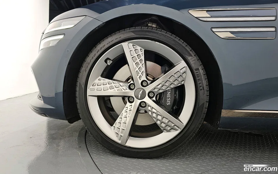 Genesis G80 2.5 AWD 2022 — thumbnail 2