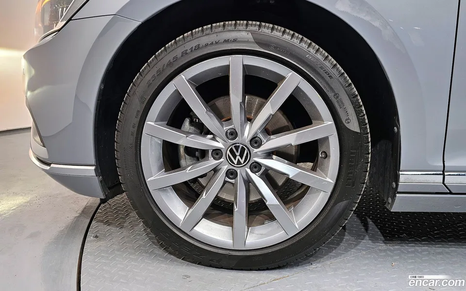 Volkswagen Passat GT 2.0 TDI 2022 — миниатюра 5