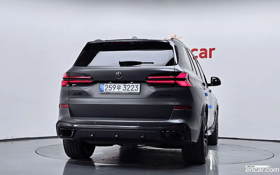 BMW X5 xDrive 40i M 2025 — миниатюра 4