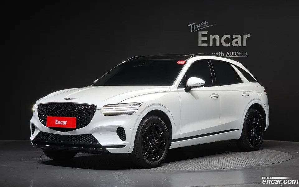 Genesis GV70 2.5T AWD 2024 — photo 1, buy with delivery to Moscow
